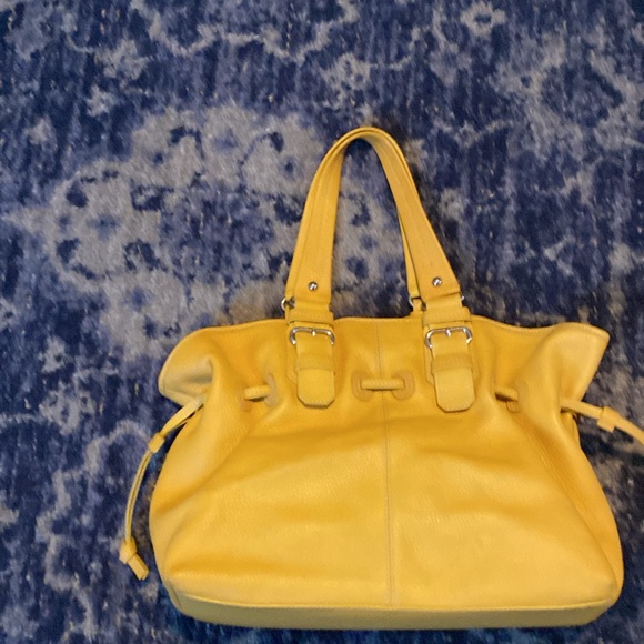 Beautiful leather, yellow Dooney and Bourke shoulder bag - Picture 4 of 6